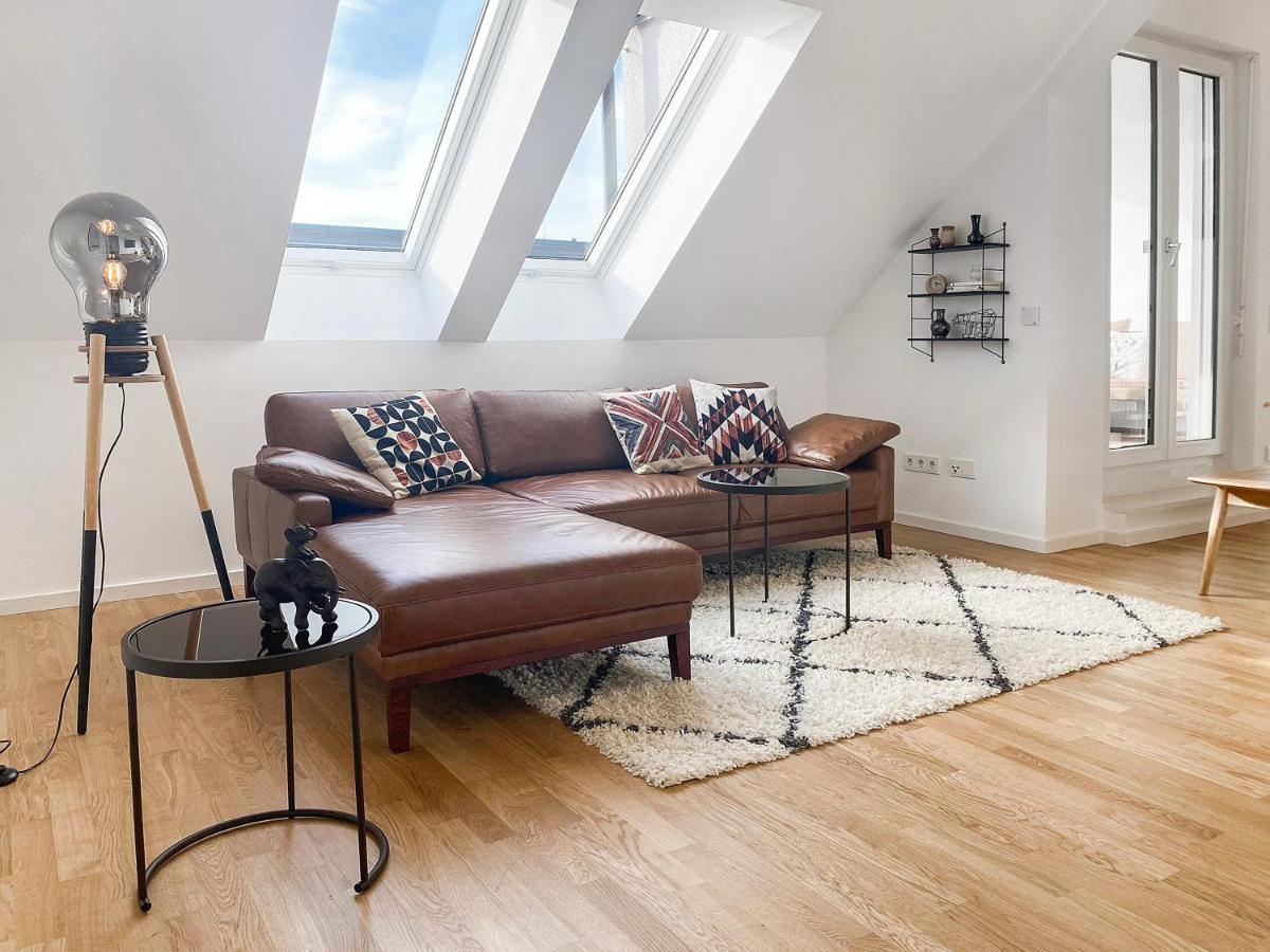 Modern & Stylisch - Penthouse-Feeling Nahe Flughafen Muenchen Apartment Freising Exterior photo